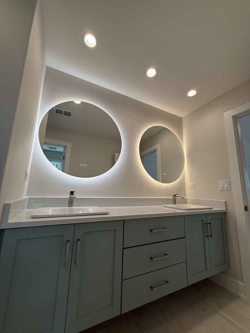 740 S Berkley Avenue