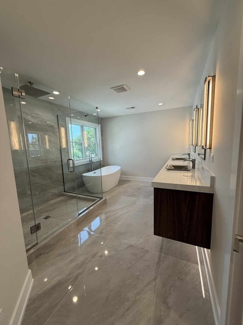 740 S Berkley Avenue