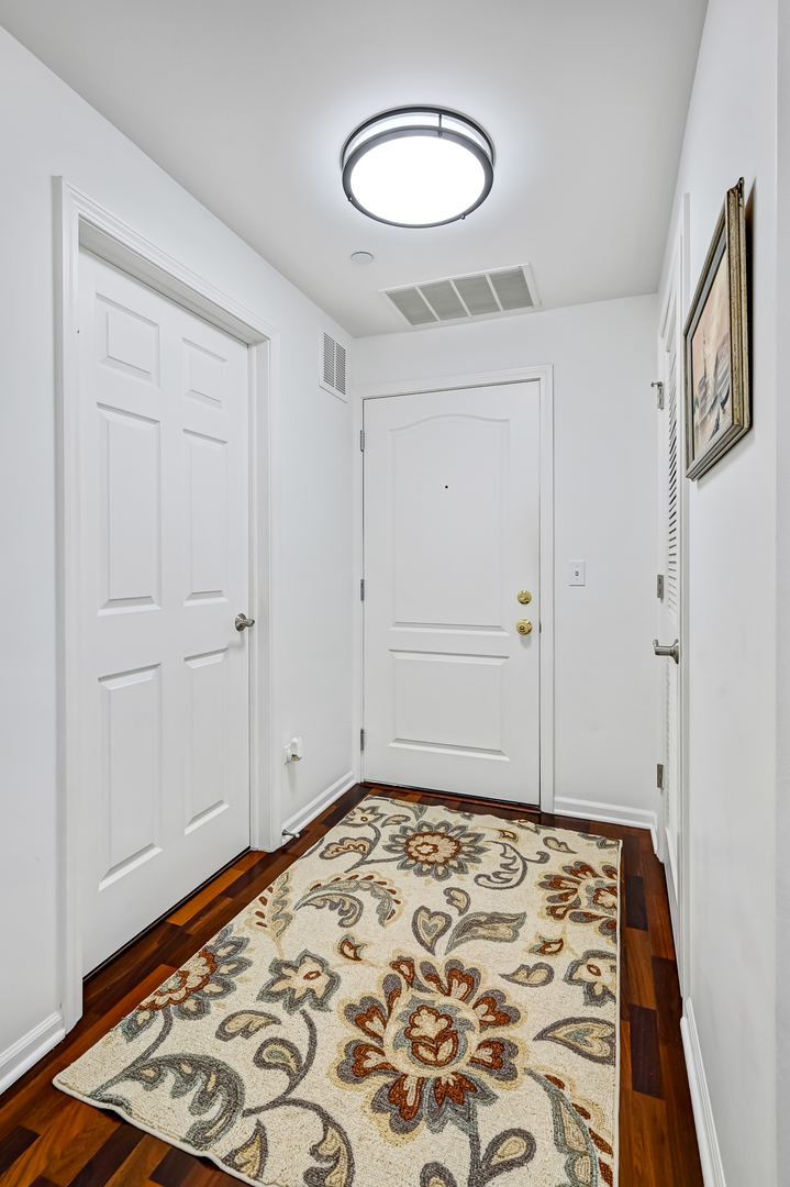 855 E 22nd Street Unit: 305