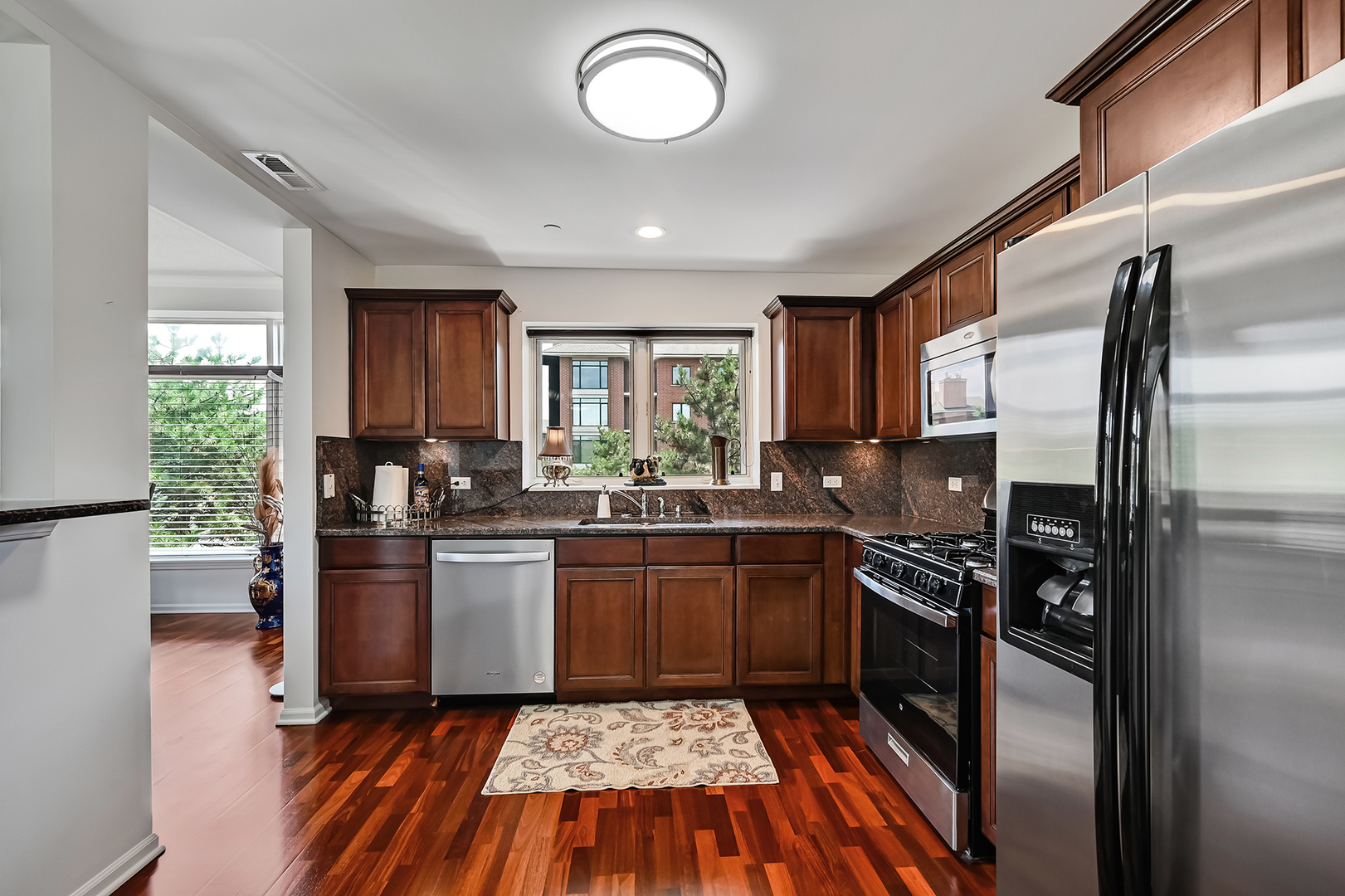 855 E 22nd Street Unit: 305