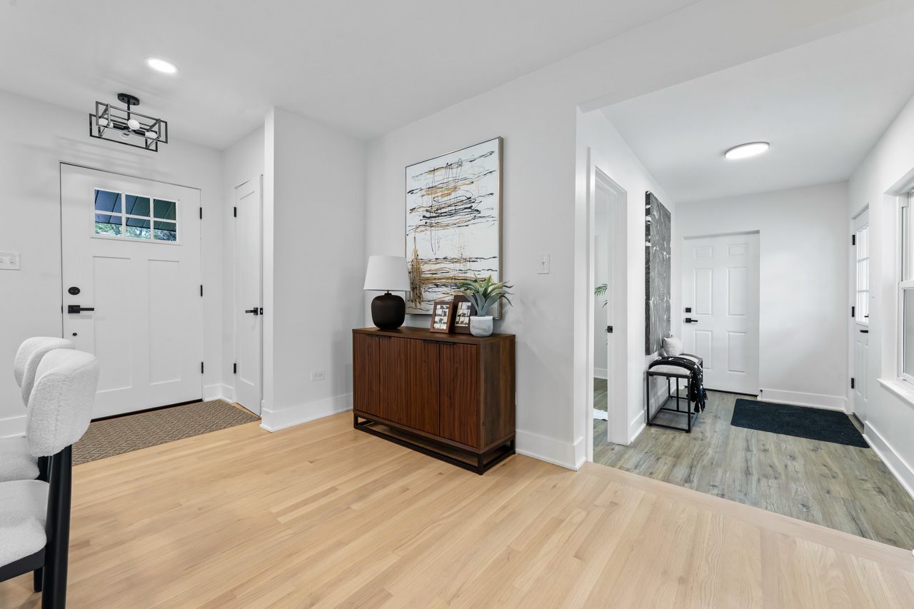 330 N Oaklawn Avenue