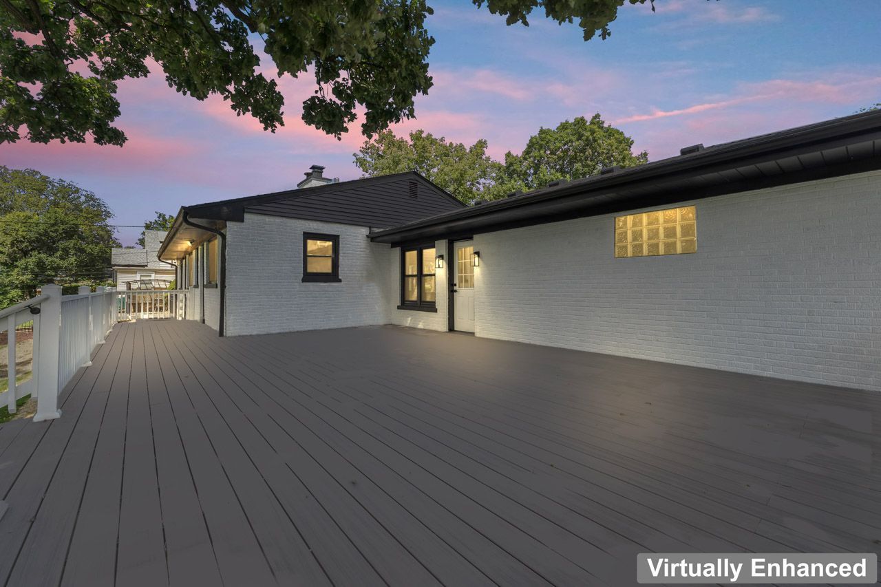 330 N Oaklawn Avenue