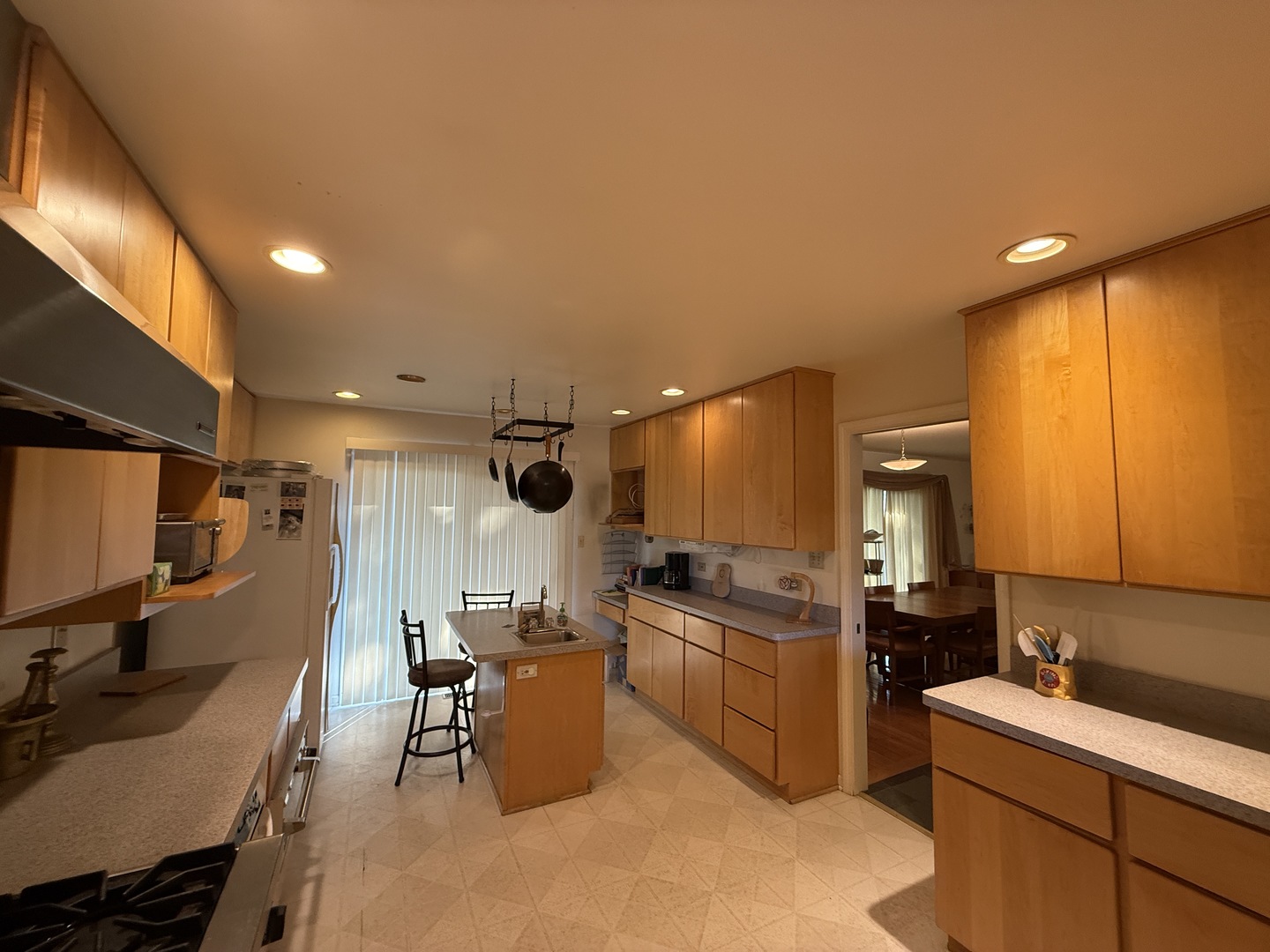 537 N Lombard Avenue