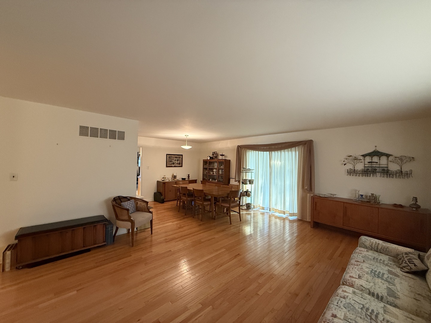 537 N Lombard Avenue