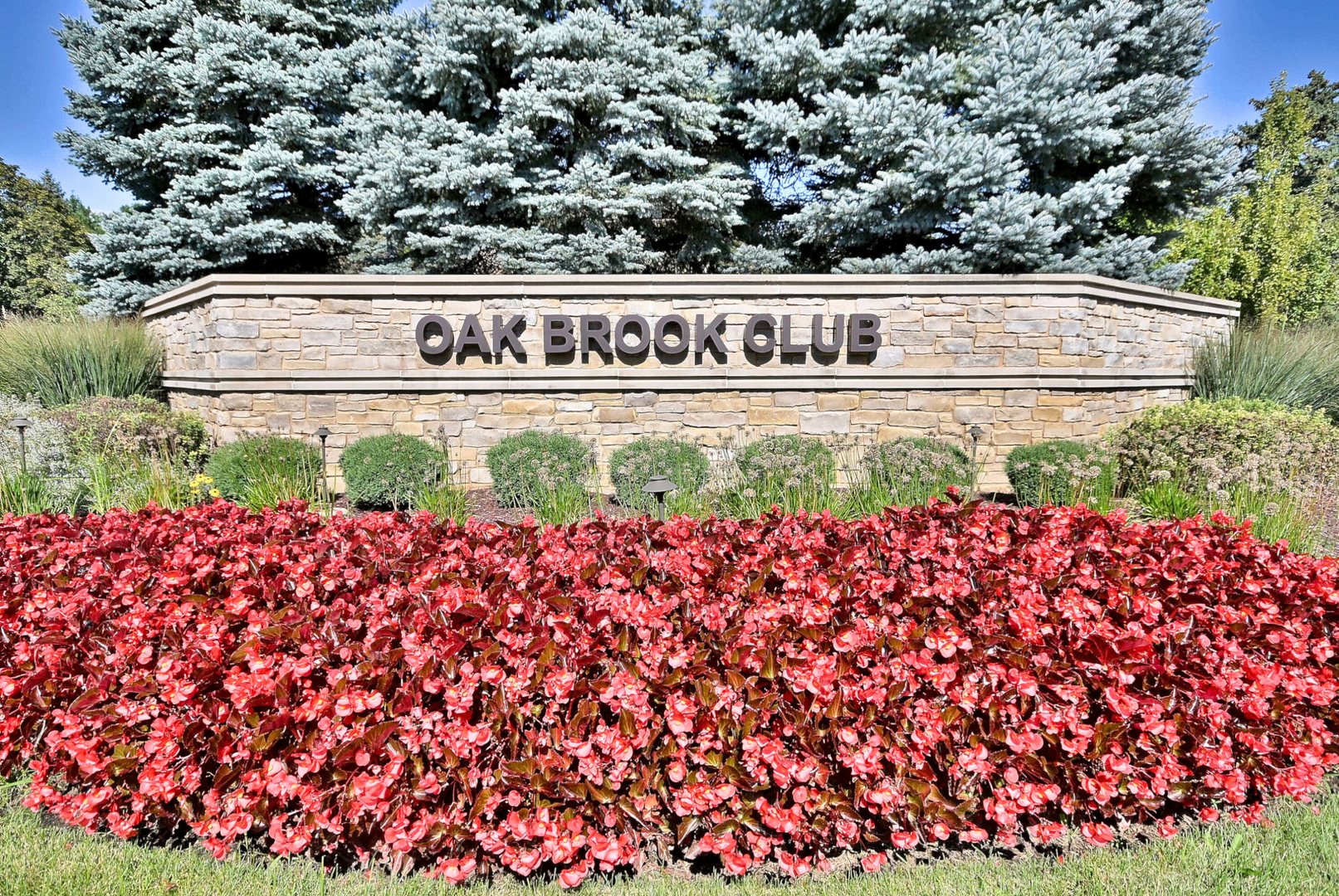 6 Oak Brook Club Drive Unit: J102