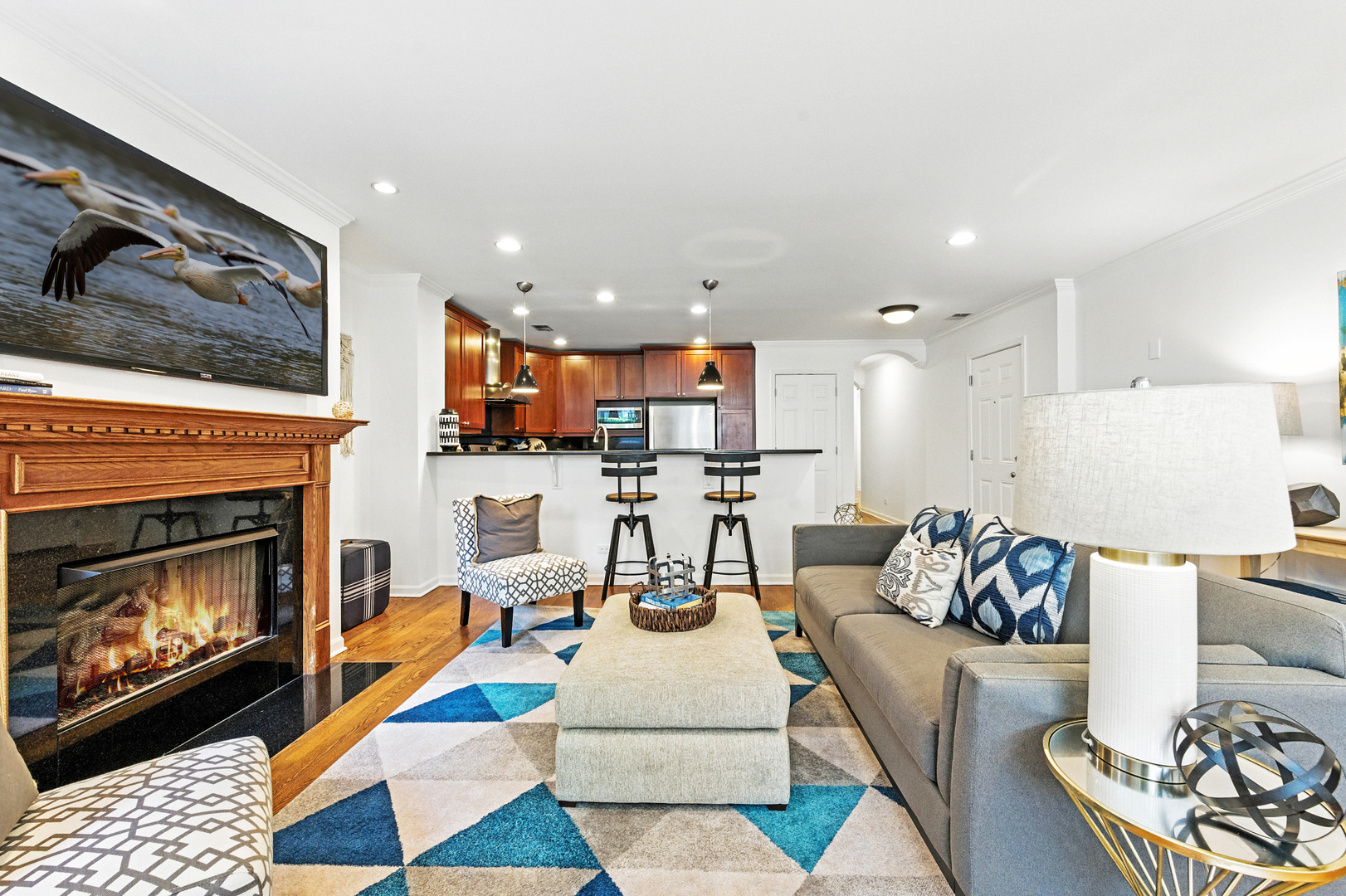 5821 N WINTHROP Avenue Unit: GN