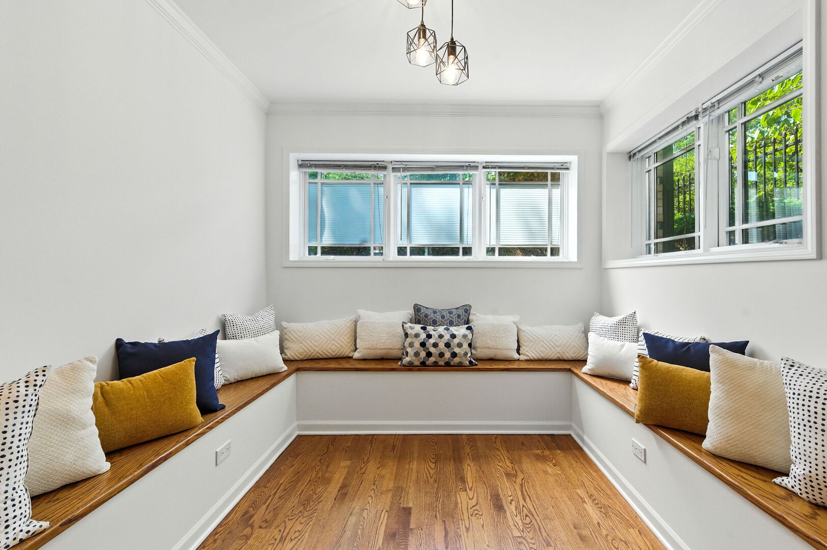 5821 N WINTHROP Avenue Unit: GN