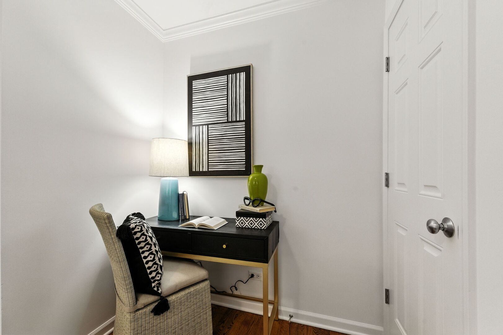 5821 N WINTHROP Avenue Unit: GN