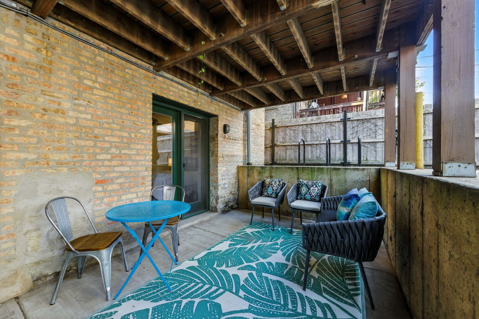 5821 N WINTHROP Avenue Unit: GN