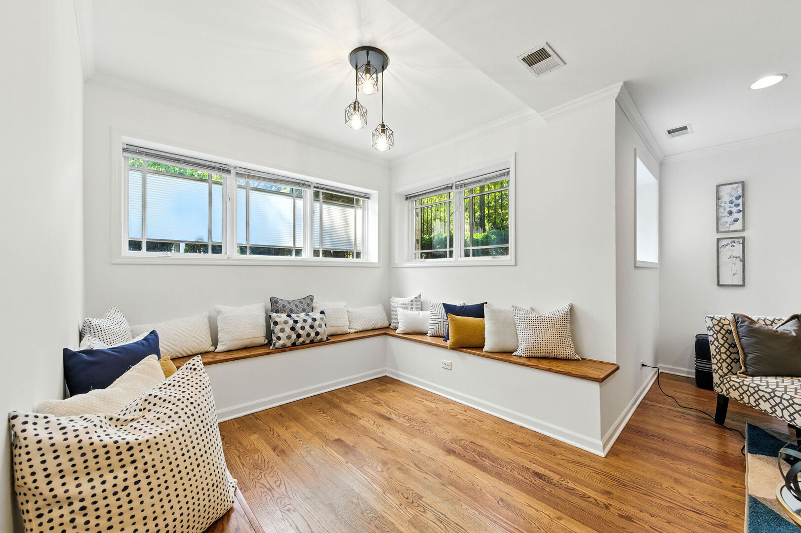 5821 N WINTHROP Avenue Unit: GN