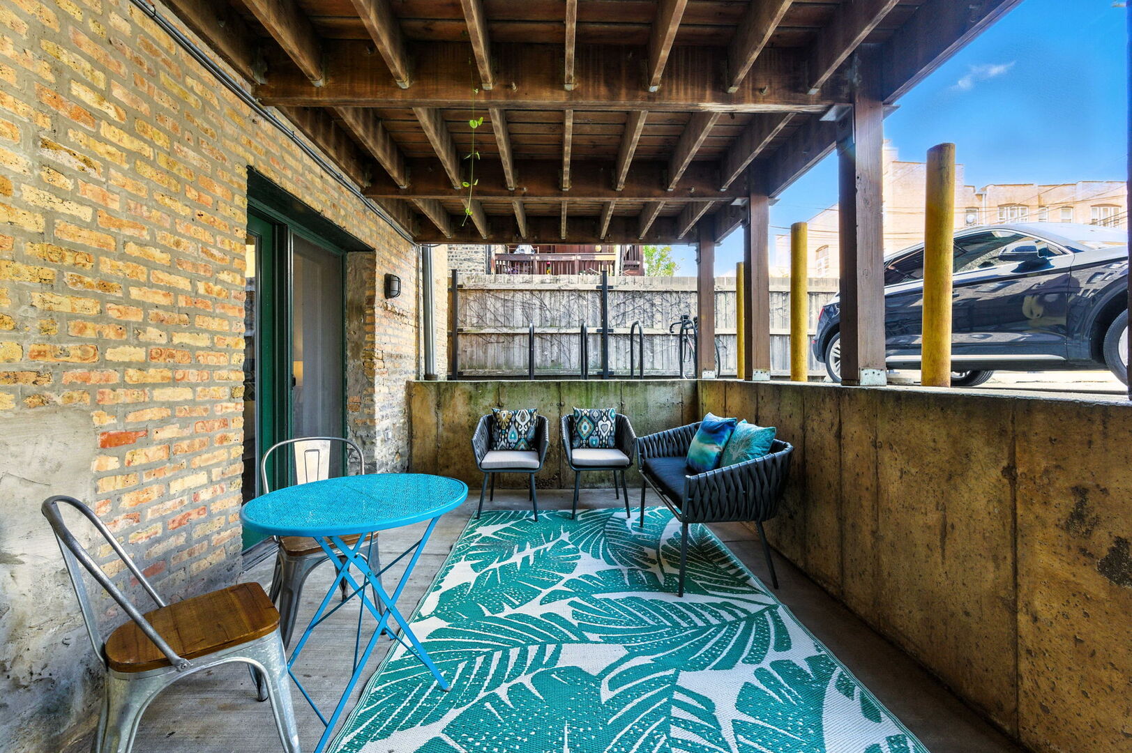 5821 N WINTHROP Avenue Unit: GN