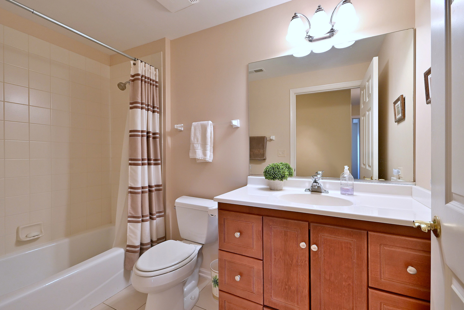 131 W Adelaide Street Unit: 307