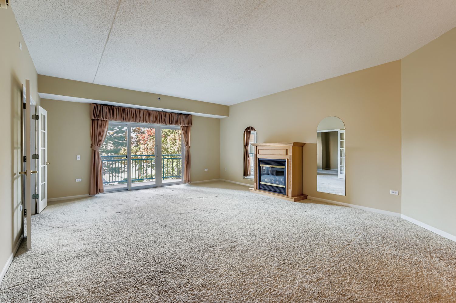 100 W Roosevelt Avenue Unit: 201