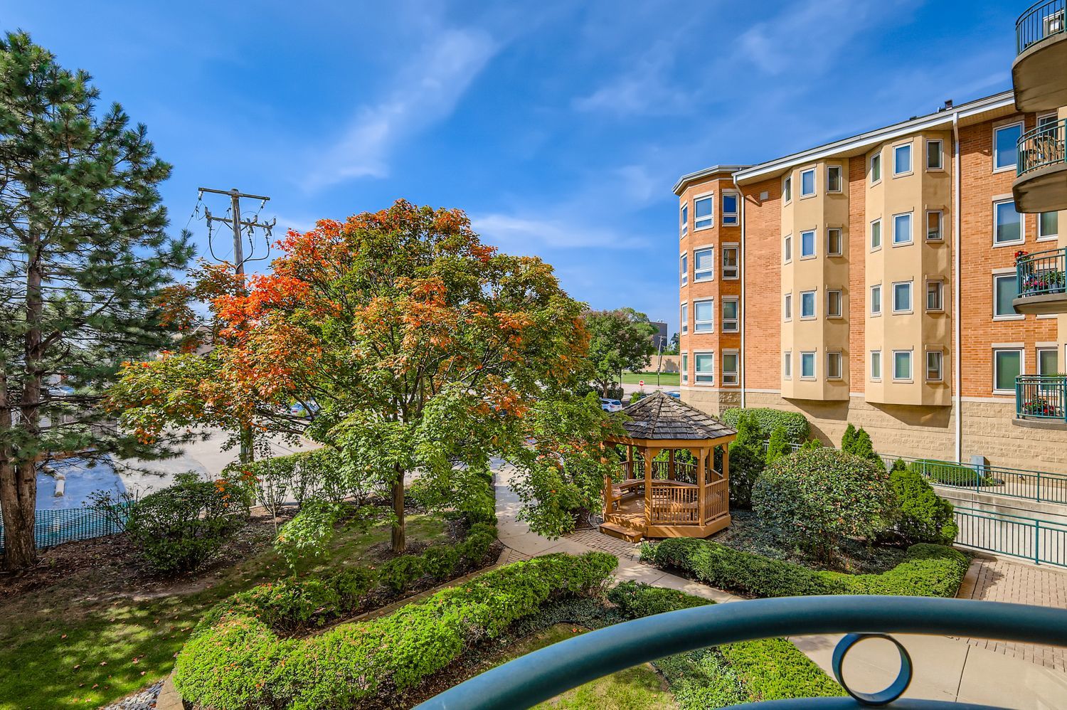 100 W Roosevelt Avenue Unit: 201