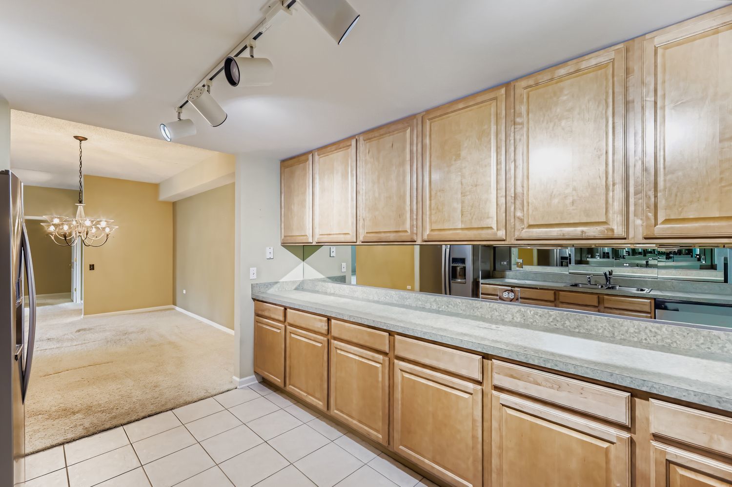 100 W Roosevelt Avenue Unit: 201