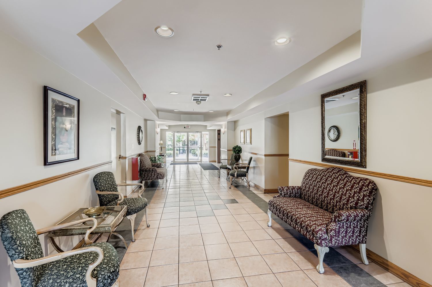 100 W Roosevelt Avenue Unit: 201