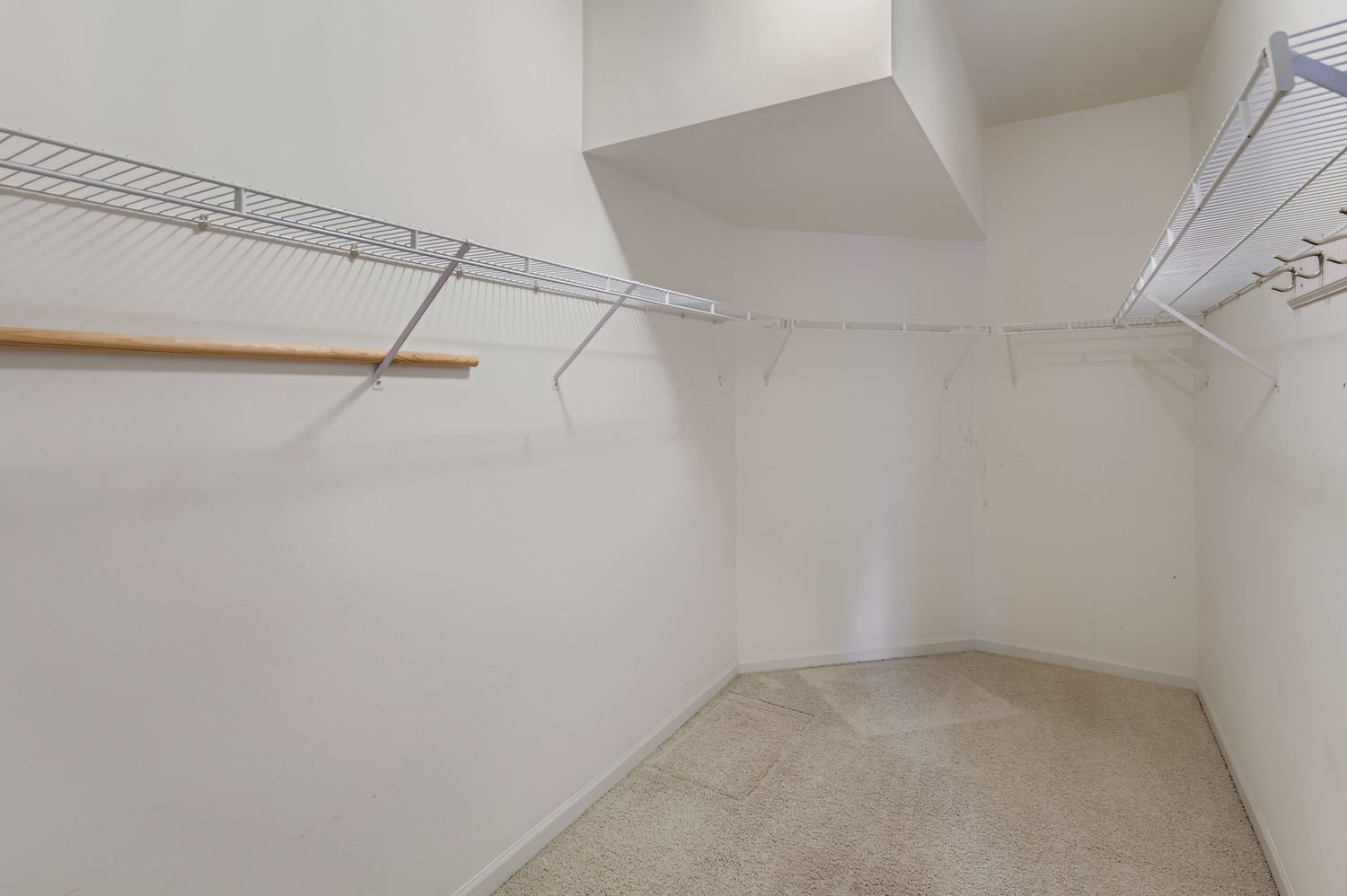 100 W Roosevelt Avenue Unit: 201