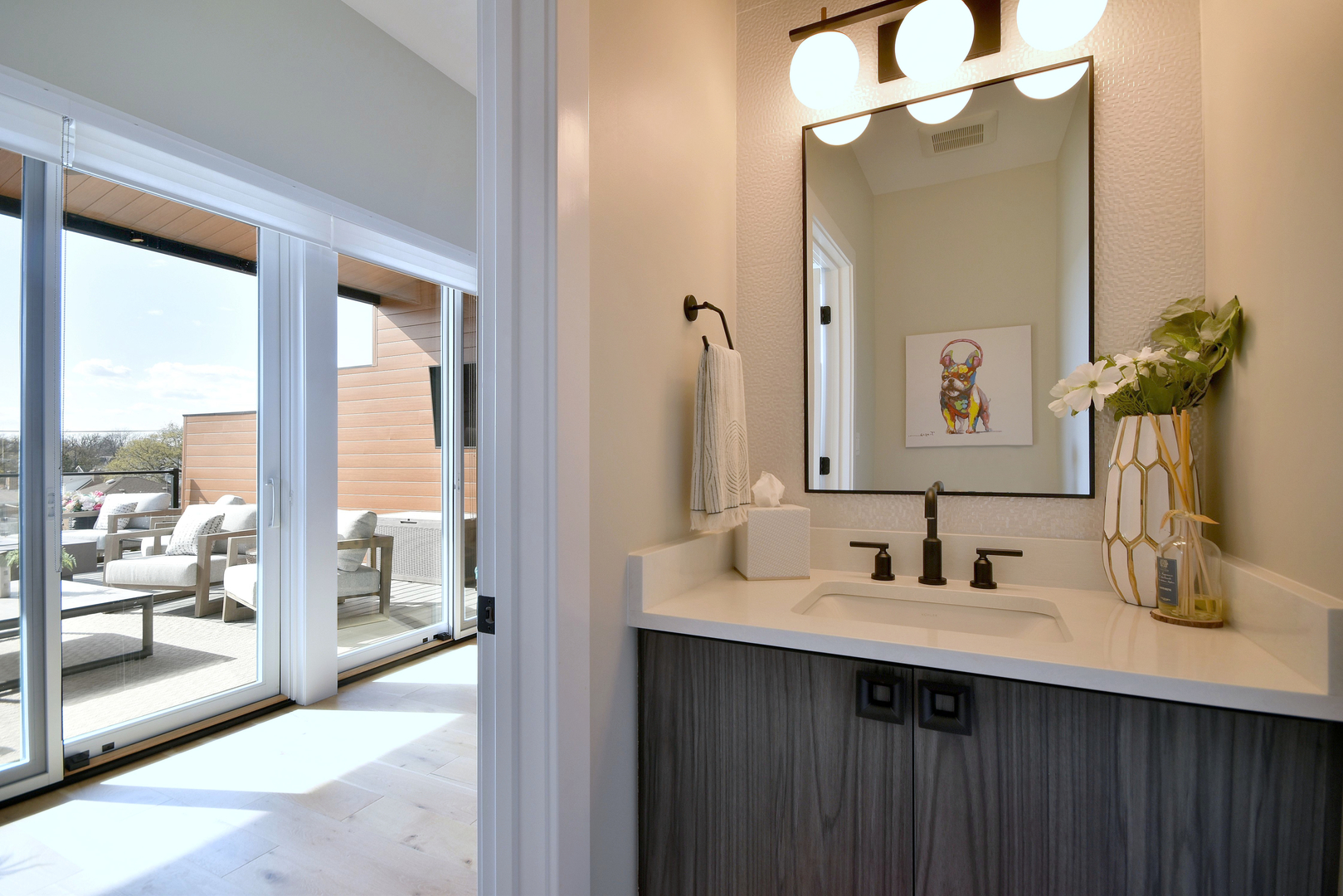 262 N Addison Avenue