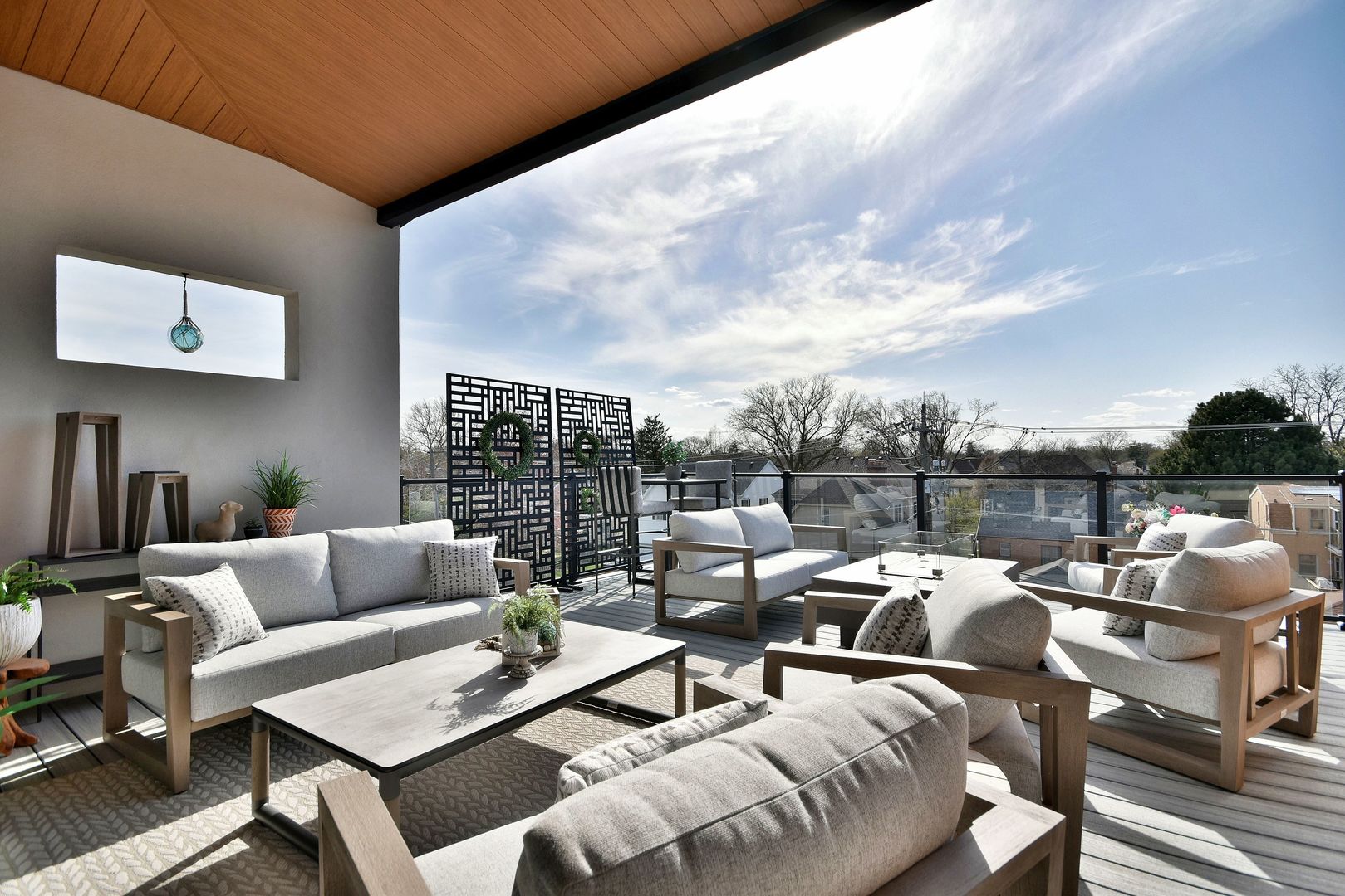 262 N Addison Avenue