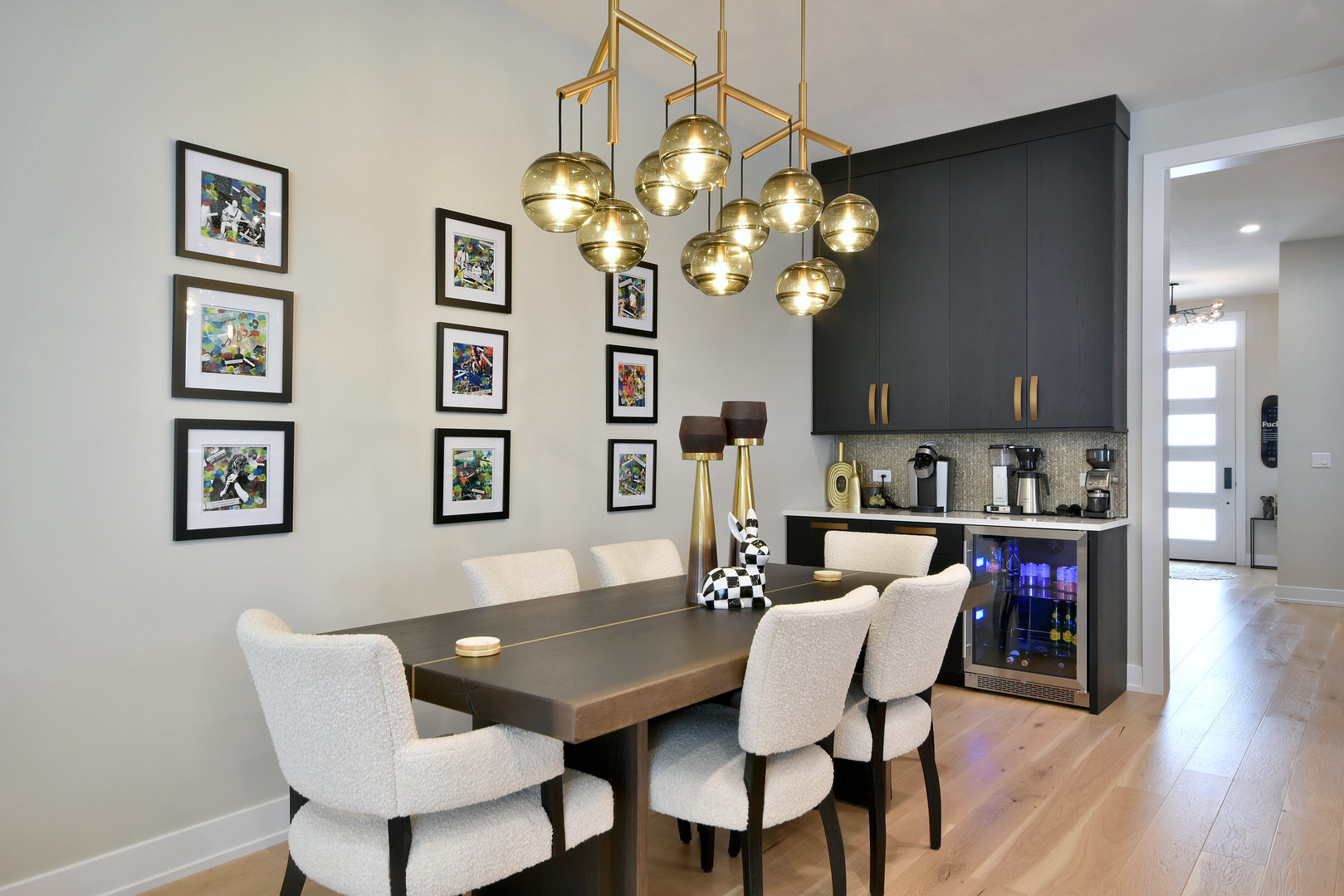 262 N Addison Avenue