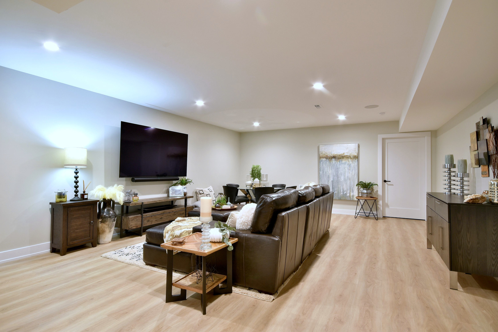 262 N Addison Avenue