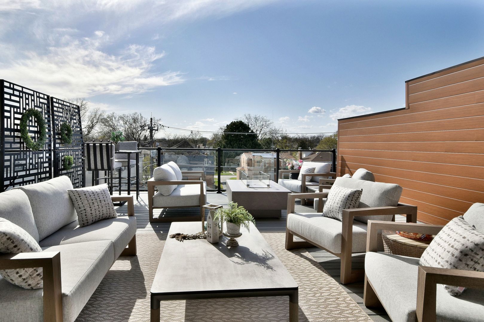 262 N Addison Avenue