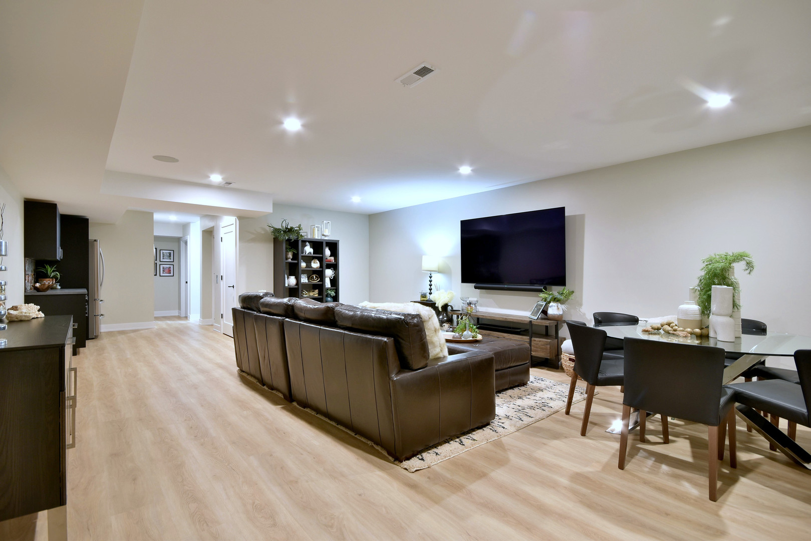 262 N Addison Avenue