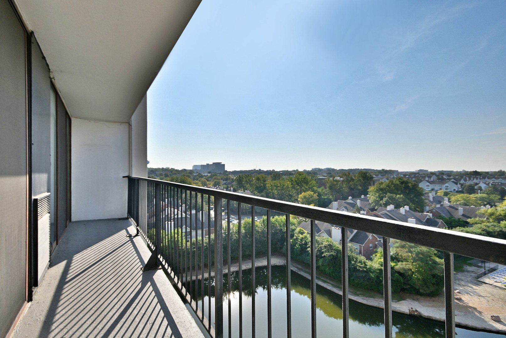 2015 S Finley Road Unit: 903