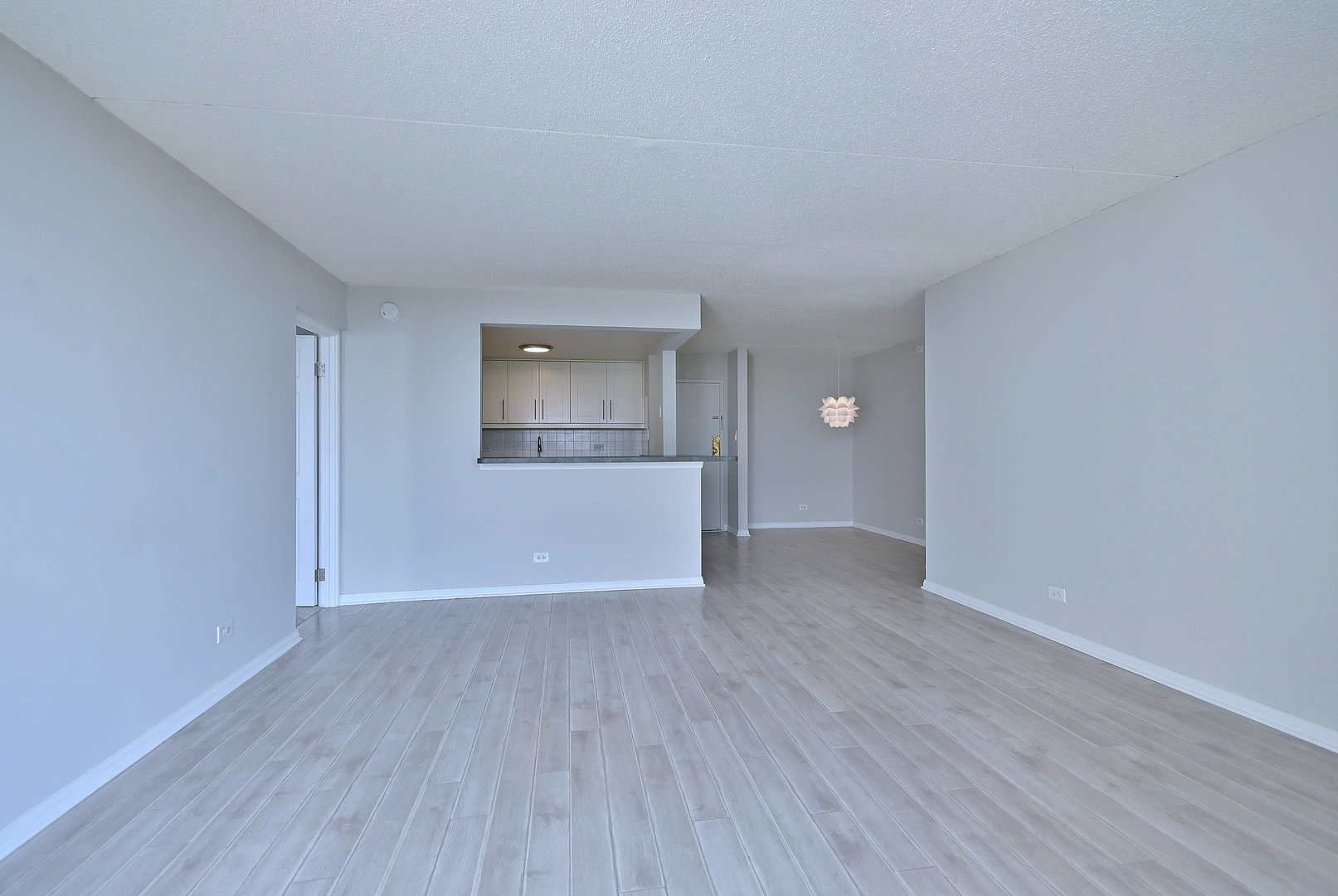 2015 S Finley Road Unit: 903