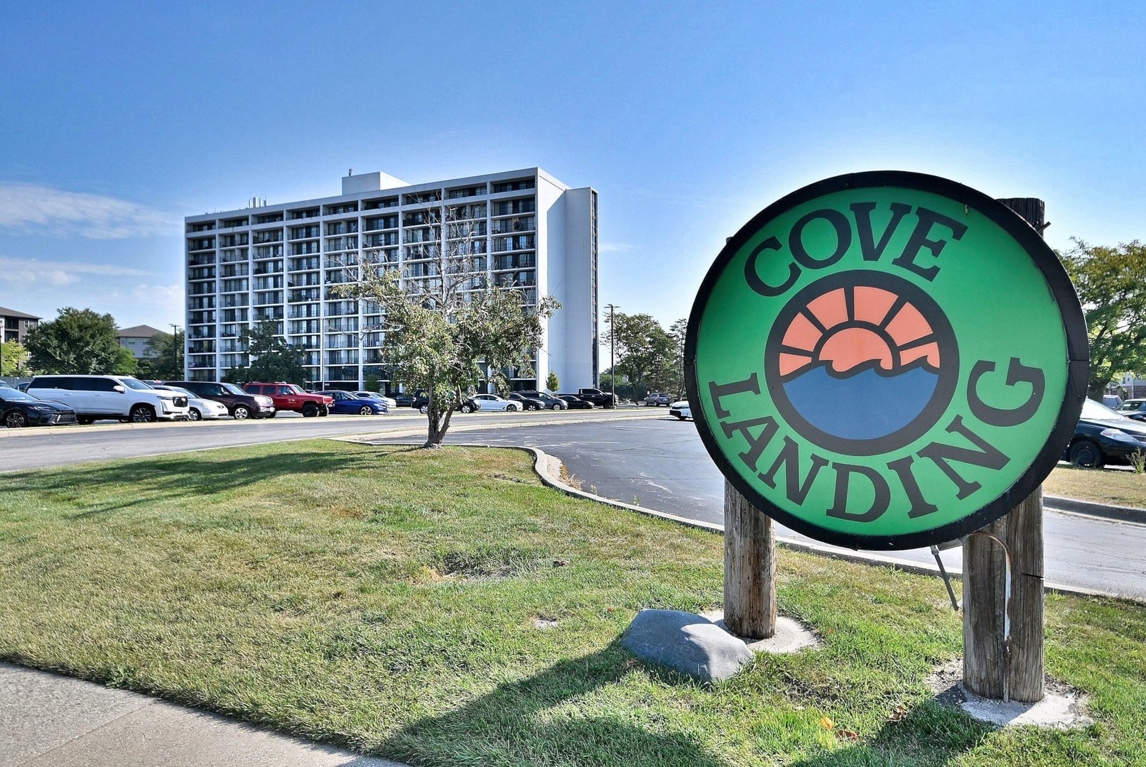 2015 S Finley Road Unit: 903