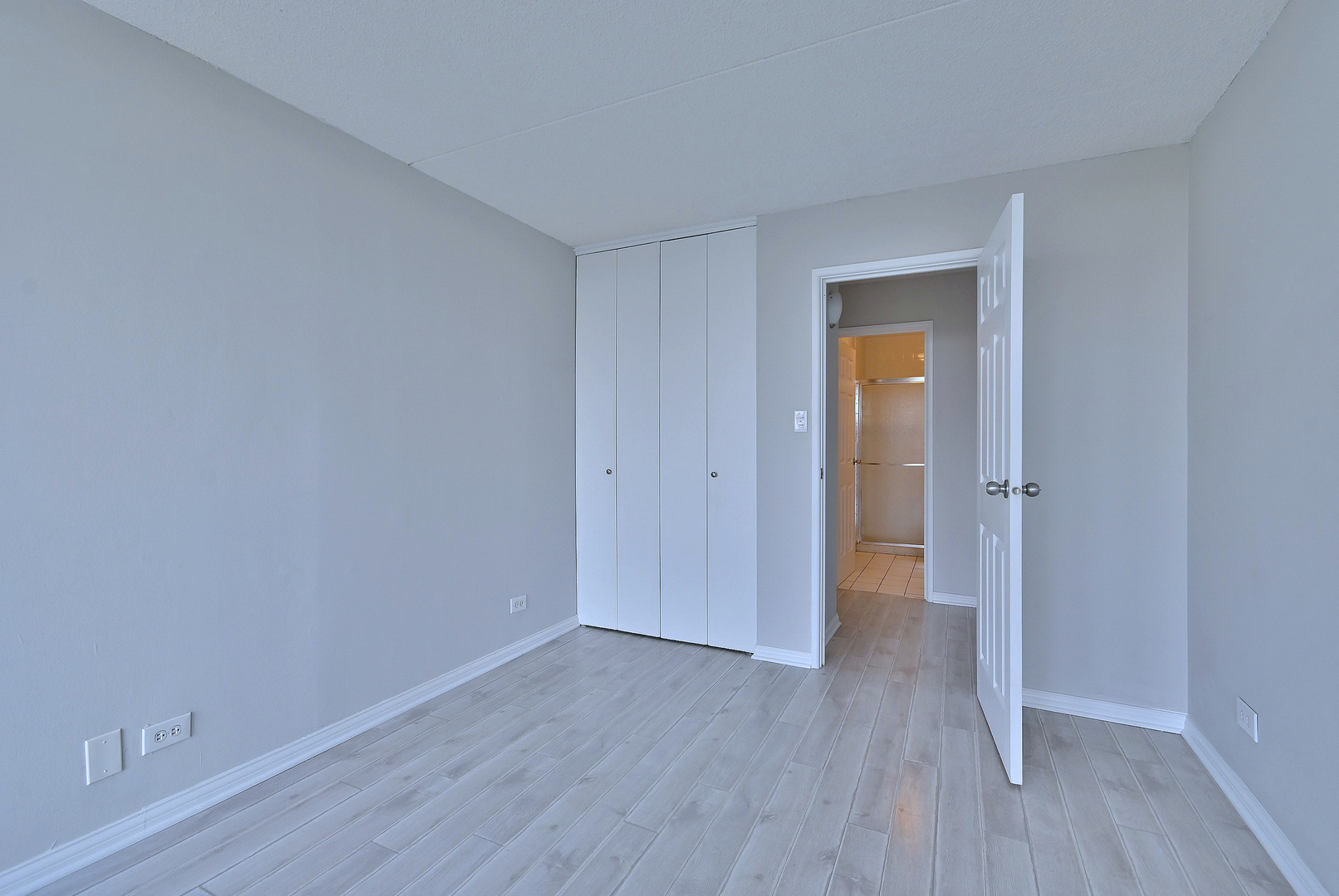 2015 S Finley Road Unit: 903