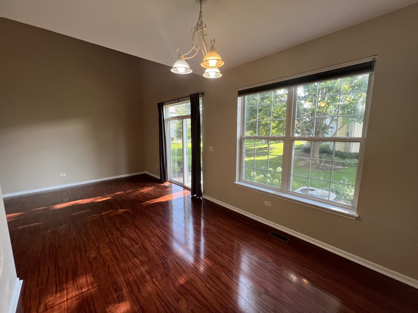 2820 White Thorn Circle Unit: 2820