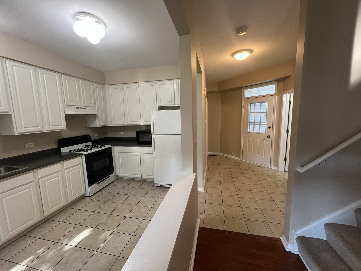 2820 White Thorn Circle Unit: 2820