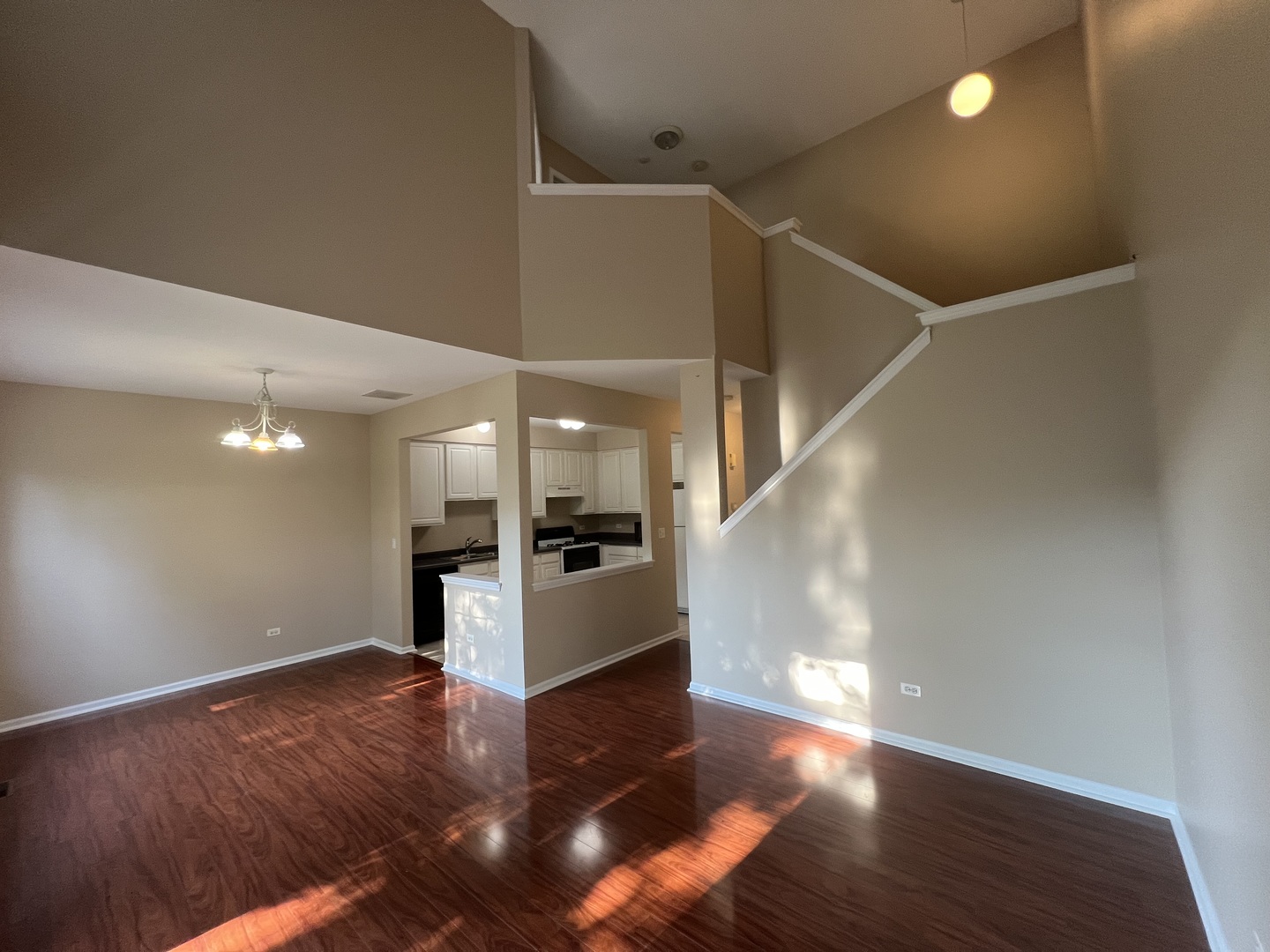 2820 White Thorn Circle Unit: 2820