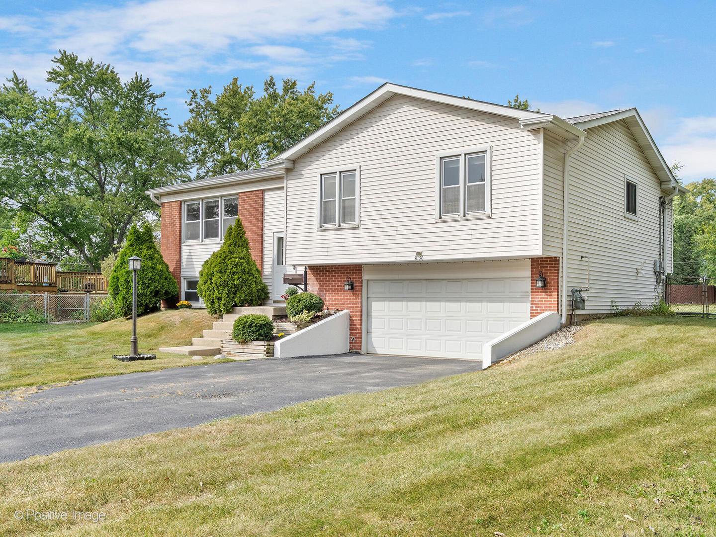 8136 Lindenwood Lane