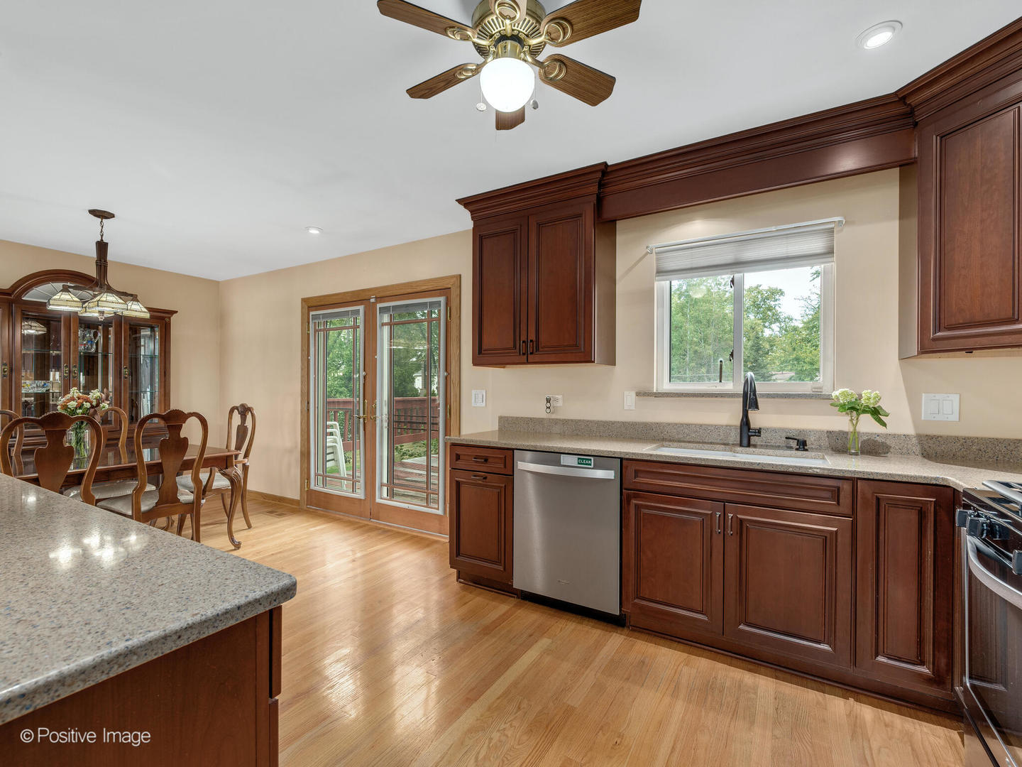 8136 Lindenwood Lane