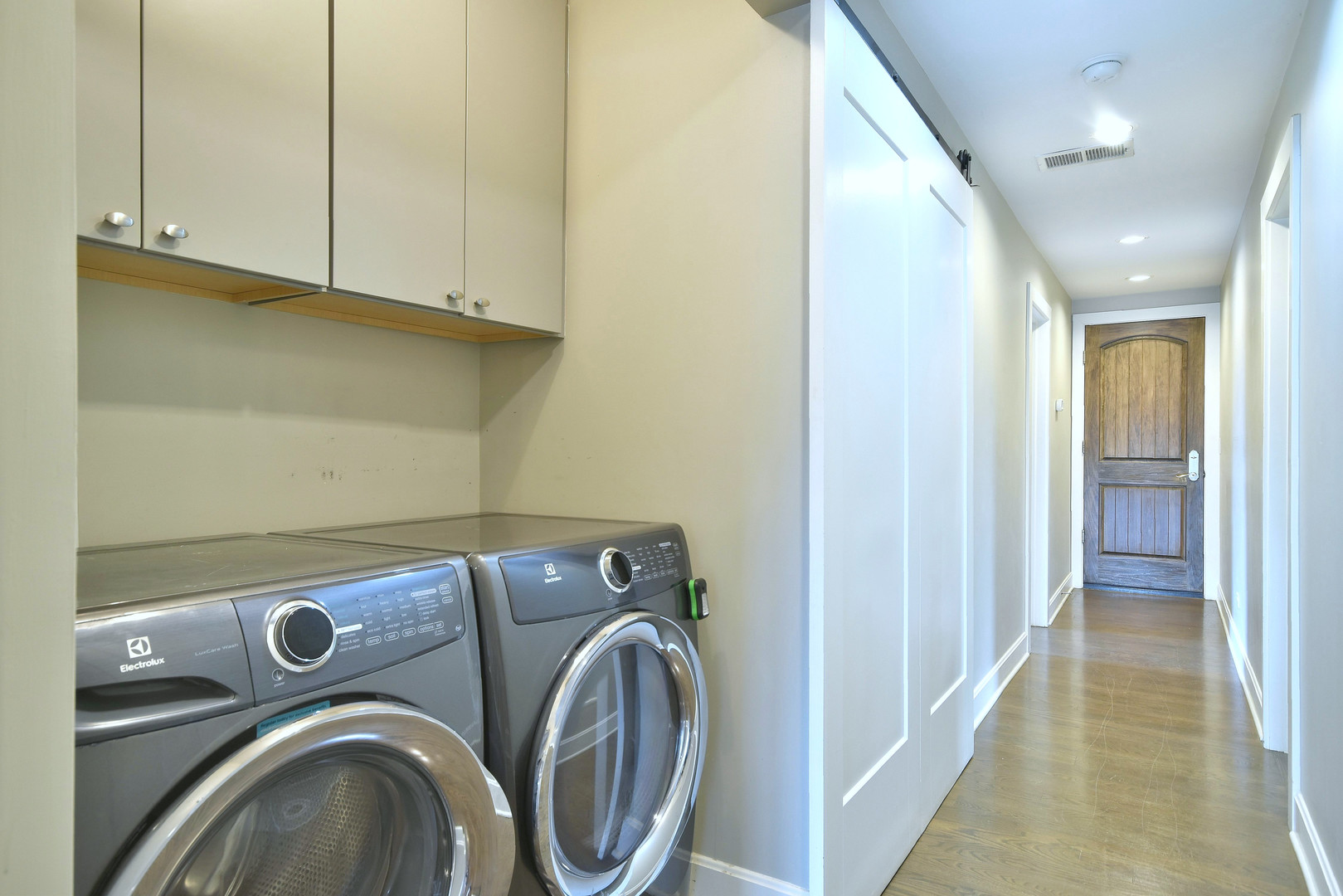 296 N Maple Avenue Unit: 3