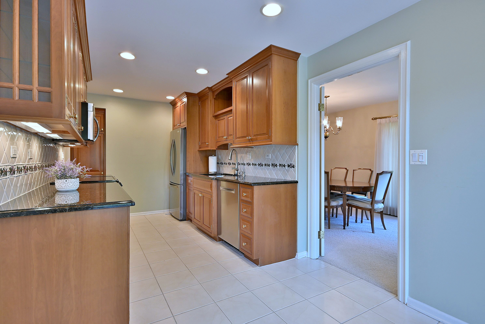 1 Oak Brook Club Drive Unit: A105