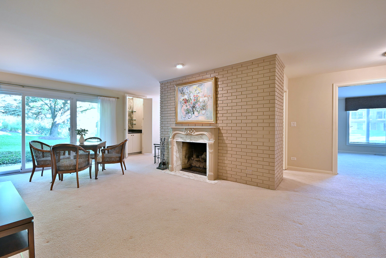 1 Oak Brook Club Drive Unit: A105