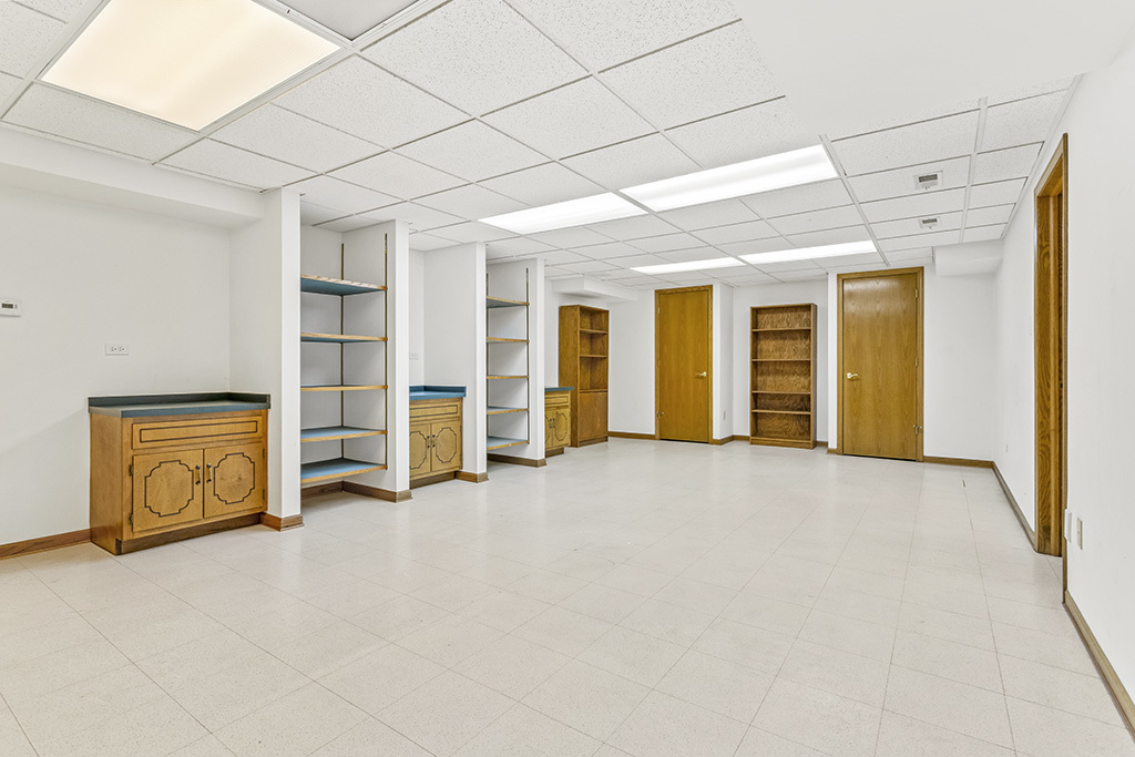 13755 S Golden Oak Drive