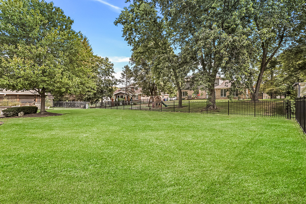 13755 S Golden Oak Drive