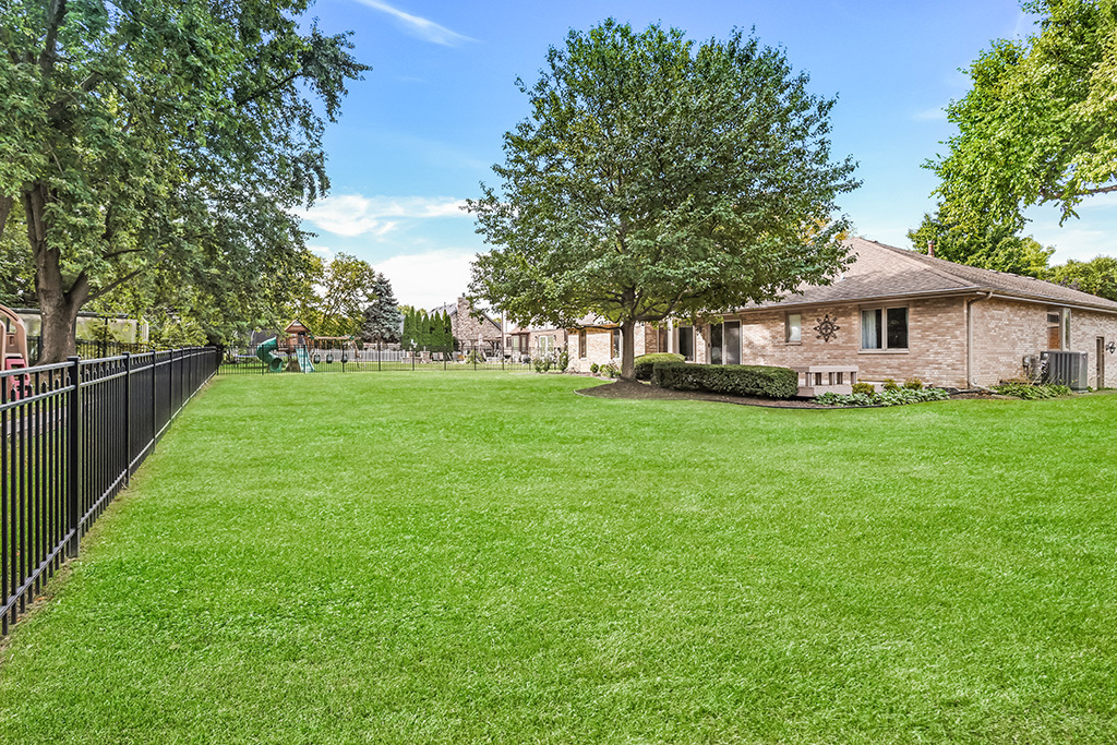 13755 S Golden Oak Drive