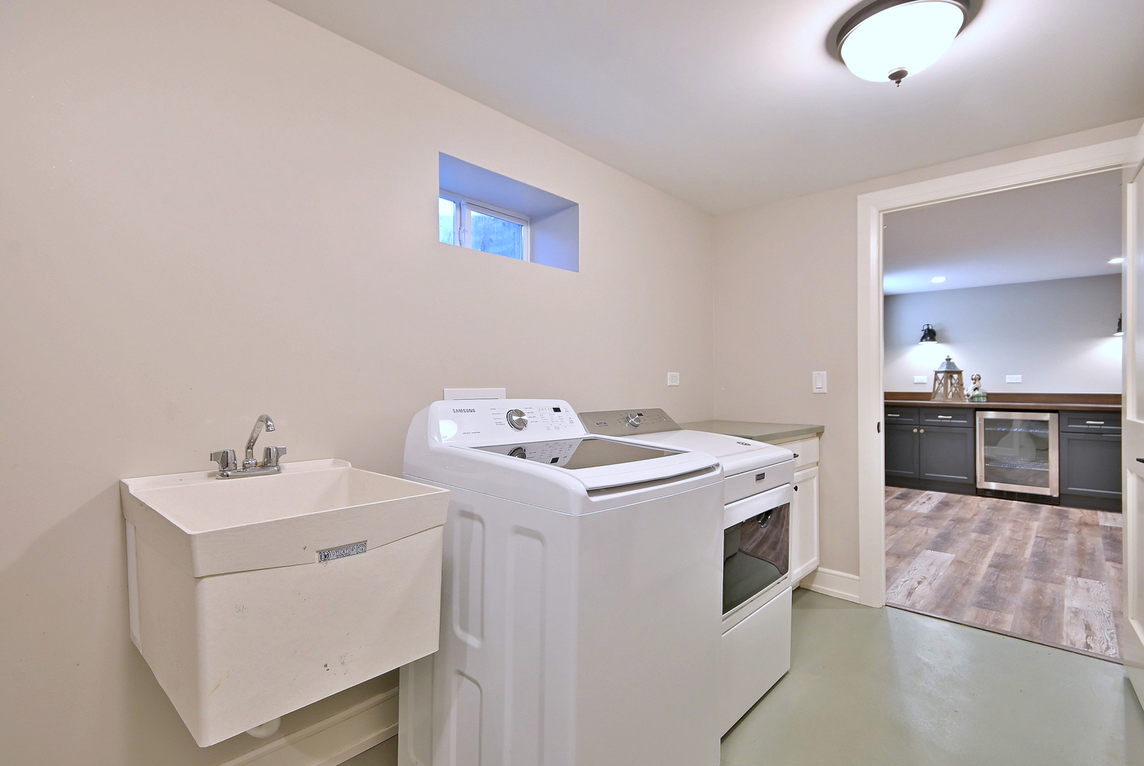 827 S Kearsage Avenue