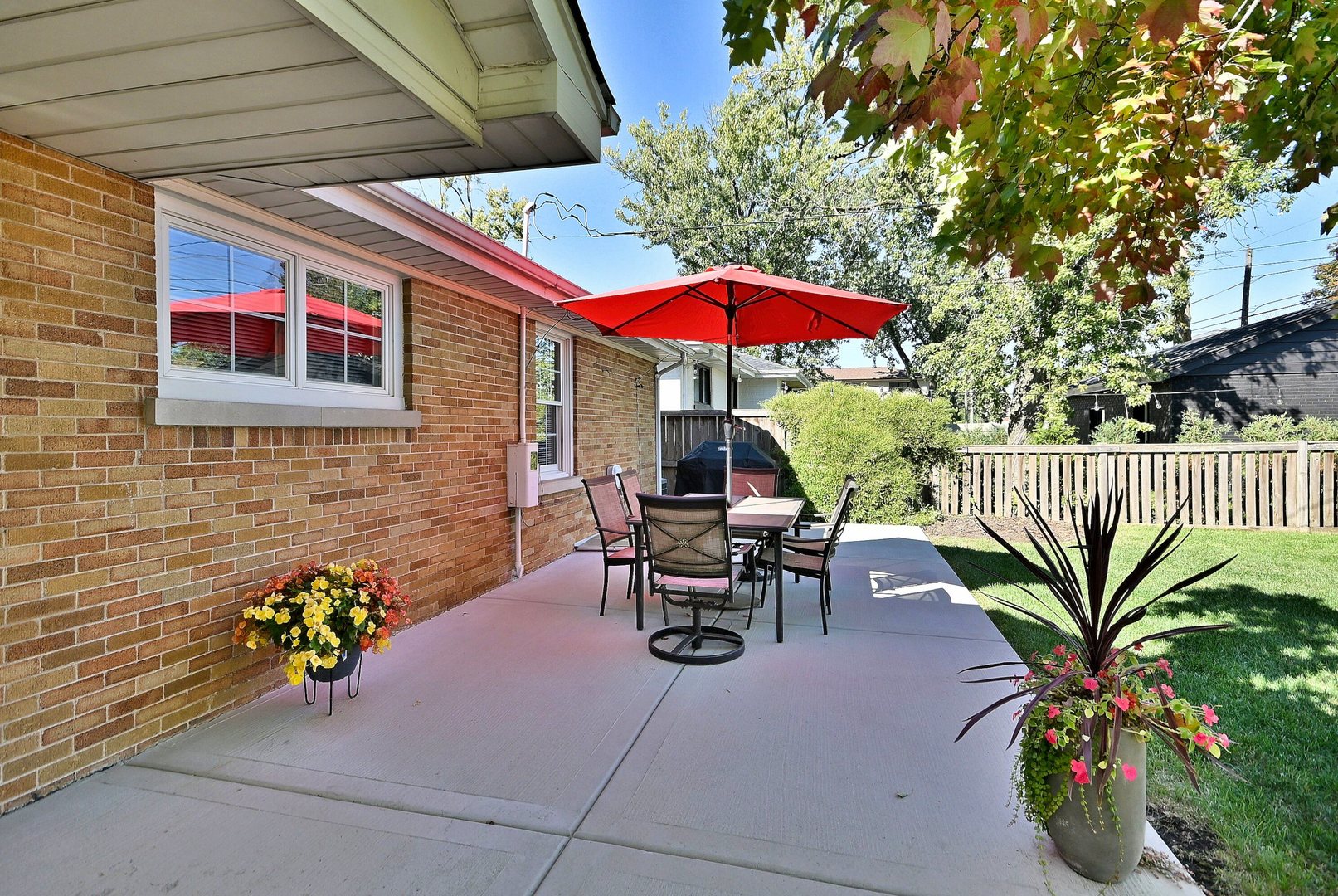 827 S Kearsage Avenue