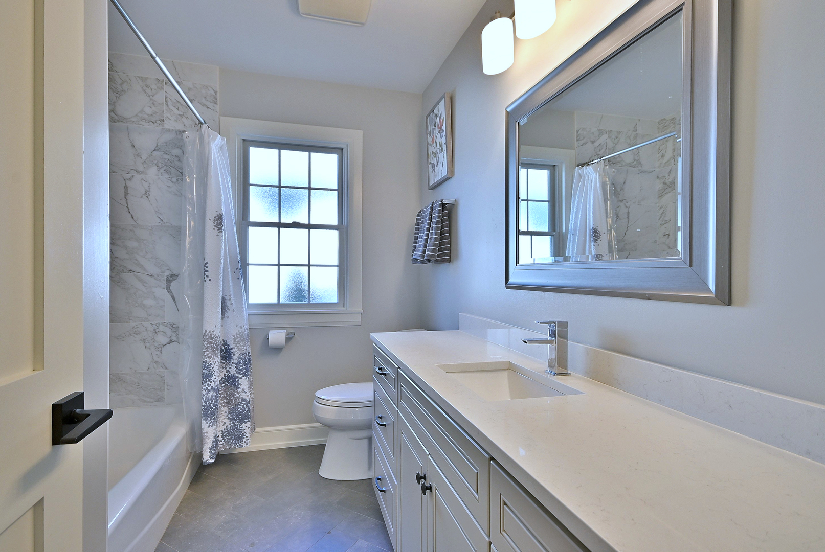 827 S Kearsage Avenue