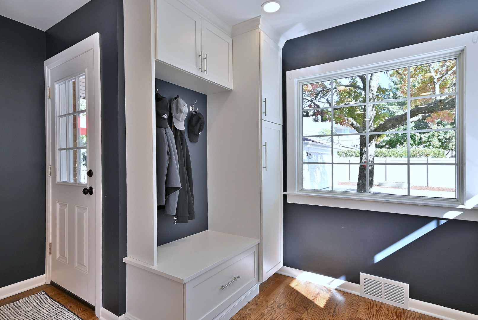 827 S Kearsage Avenue