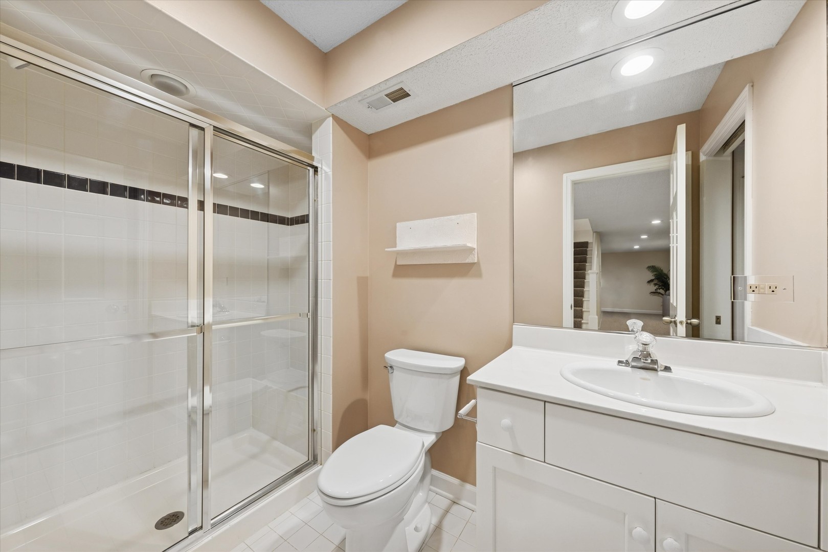 2 Tartan Lakes Circle