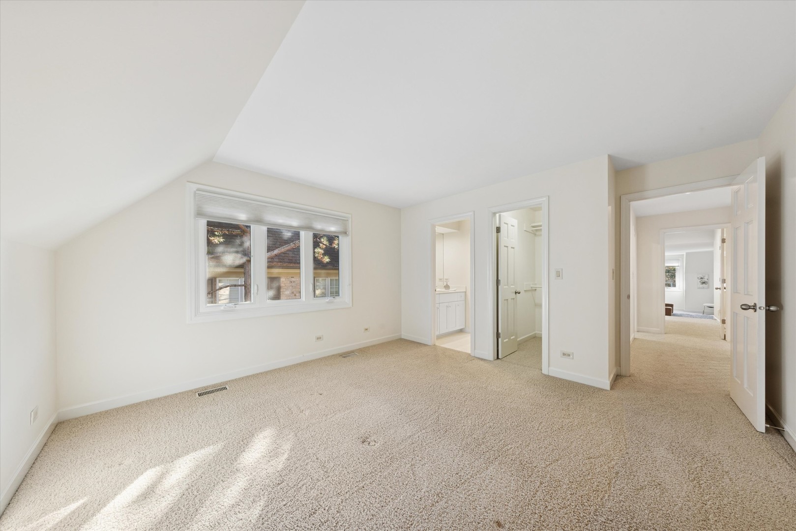 2 Tartan Lakes Circle