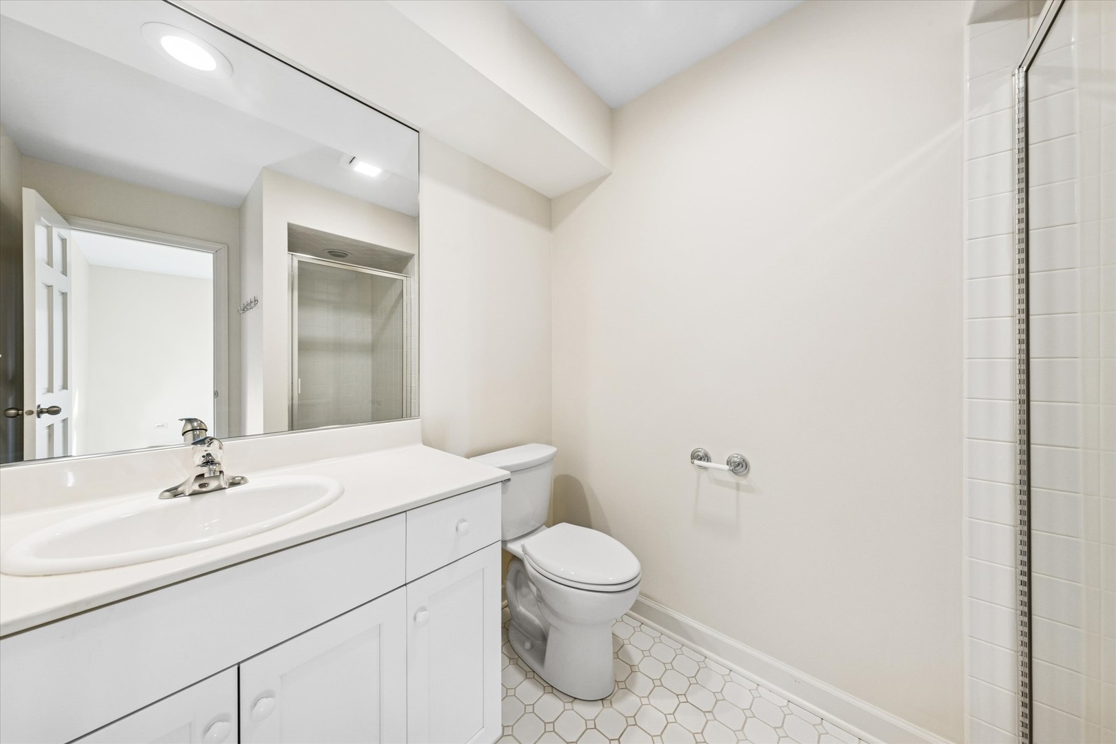 2 Tartan Lakes Circle