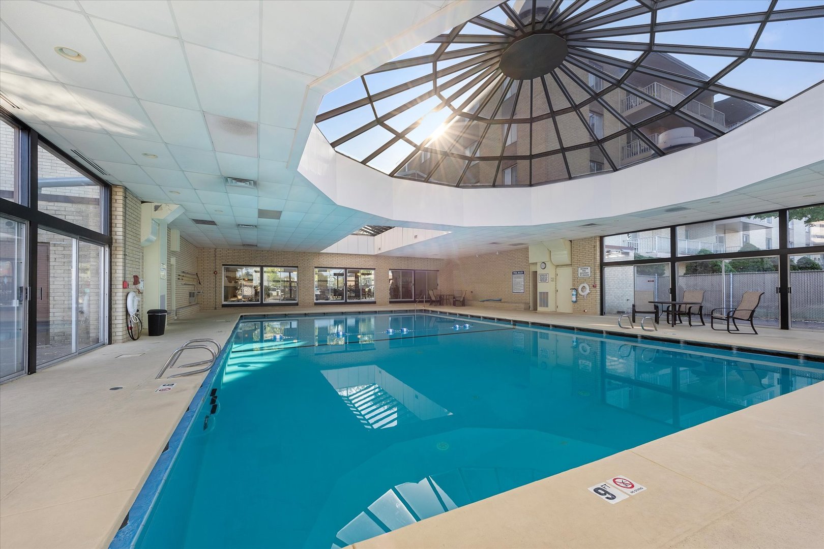 100 W Butterfield Road Unit: 101N